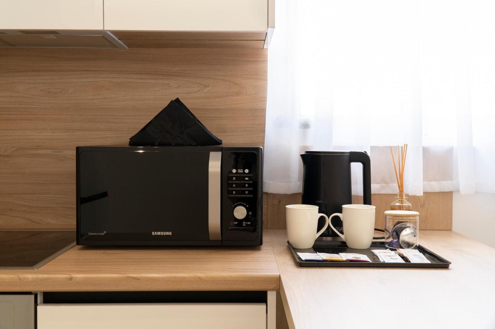 Mateo Apartments ซารานเดอ ภายนอก รูปภาพ