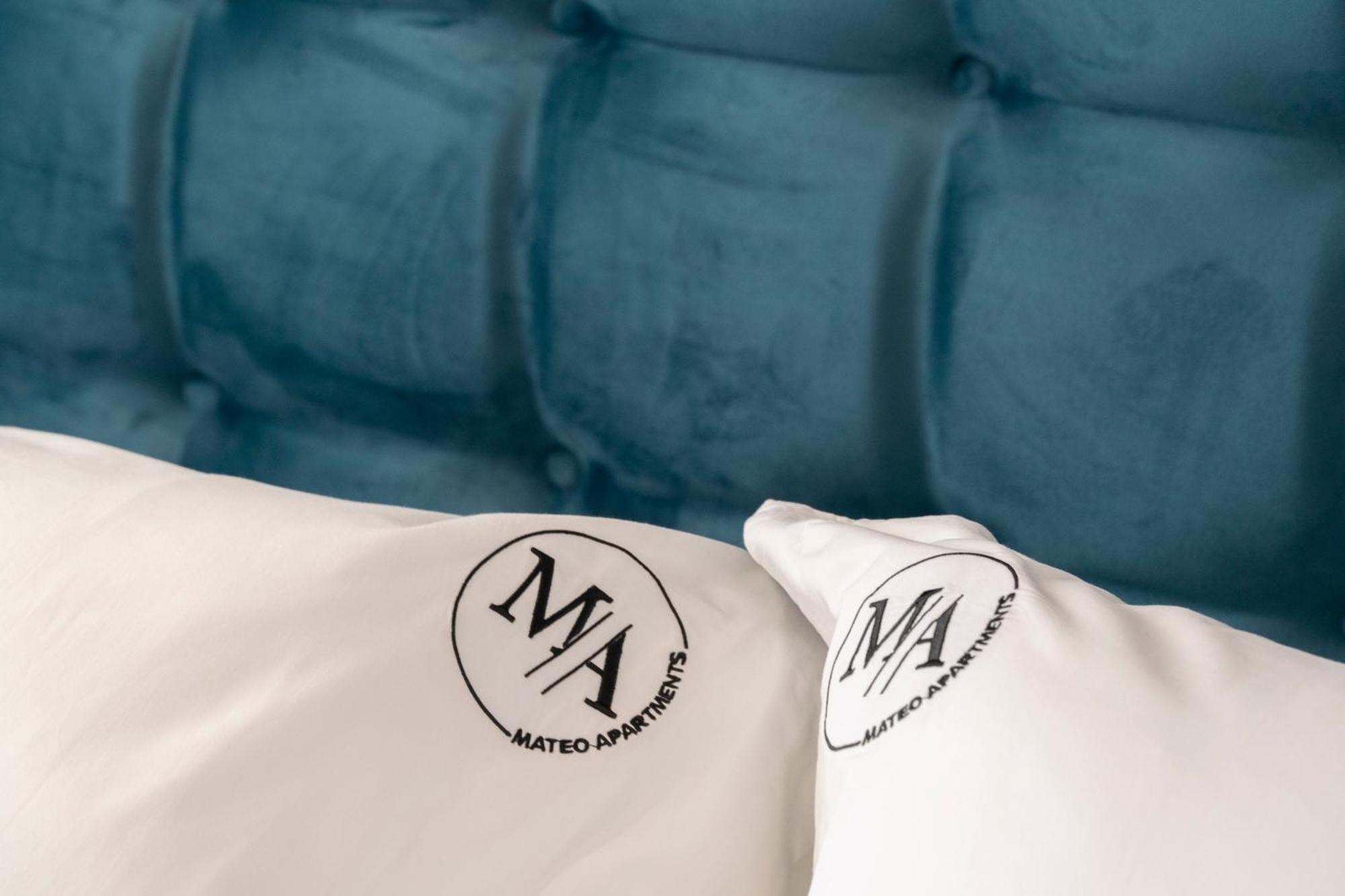 Mateo Apartments ซารานเดอ ภายนอก รูปภาพ