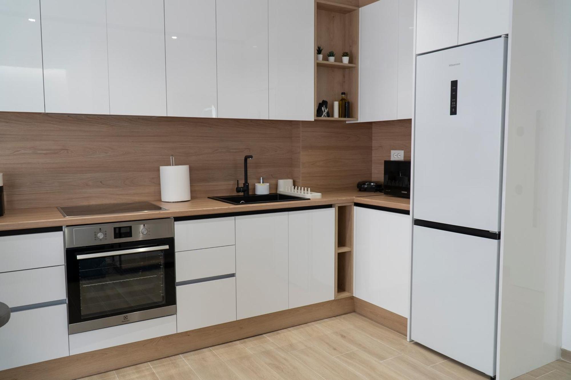 Mateo Apartments ซารานเดอ ภายนอก รูปภาพ