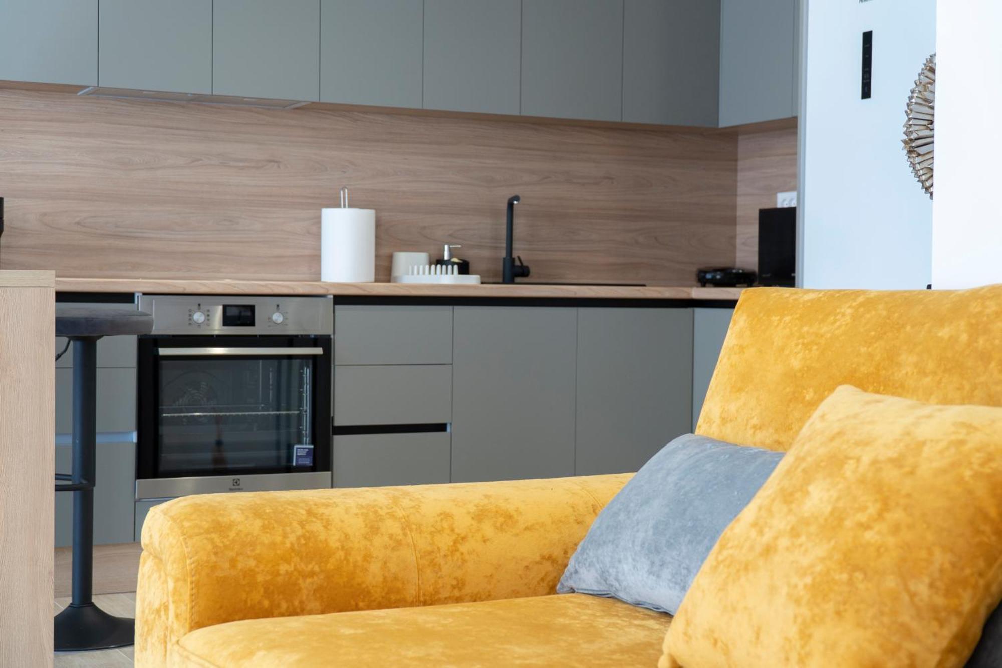 Mateo Apartments ซารานเดอ ภายนอก รูปภาพ